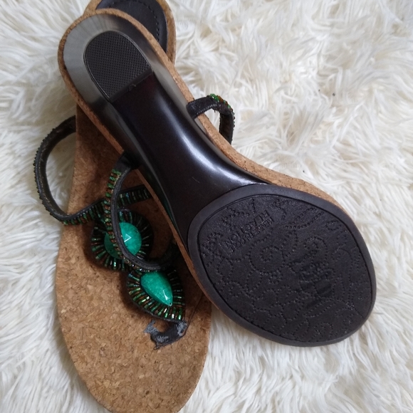 Kenneth Cole corkscrew sandals - Picture 2 of 4